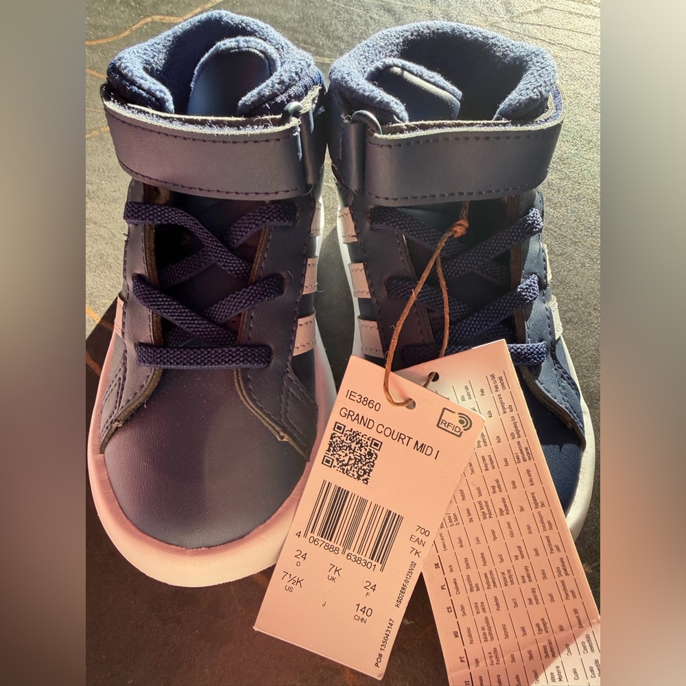 Adidas Grand Court Mid
Dark Blue Halo Blue Silver Metallic 7.5c - Picture 3 of 8